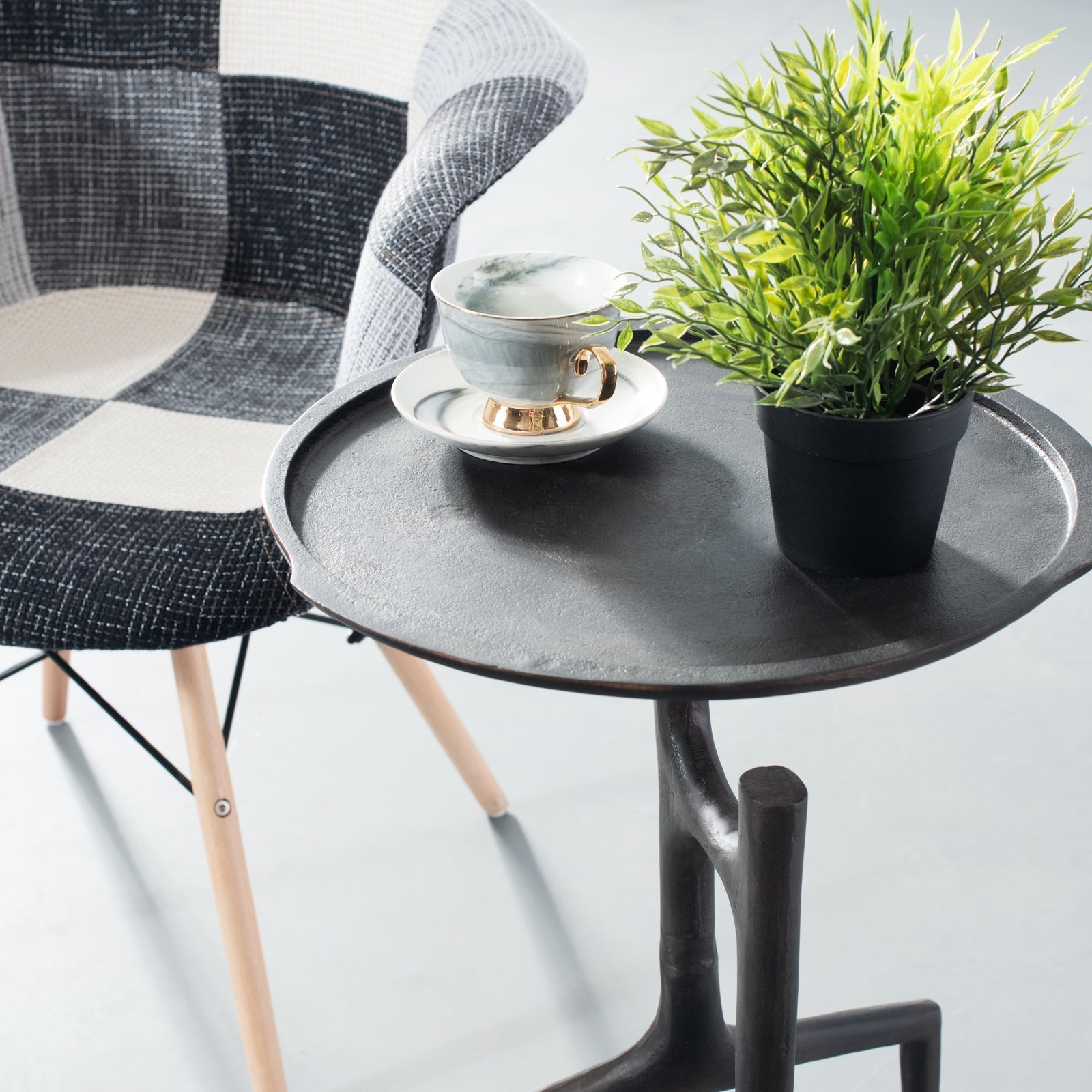 ALZEA - Side Table
